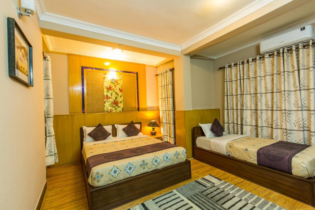 Hotel Acme Inn Kathmandu Bagian luar foto