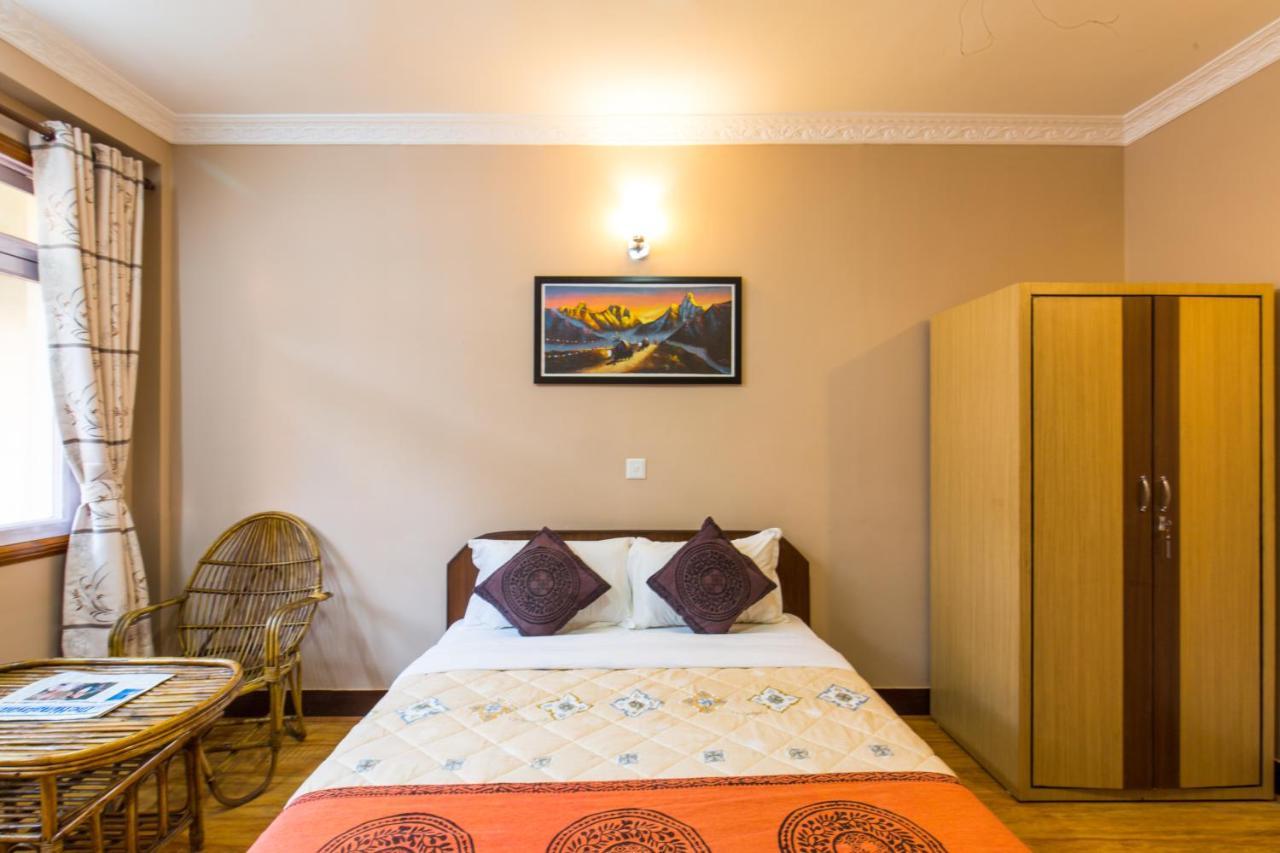 Hotel Acme Inn Kathmandu Bagian luar foto