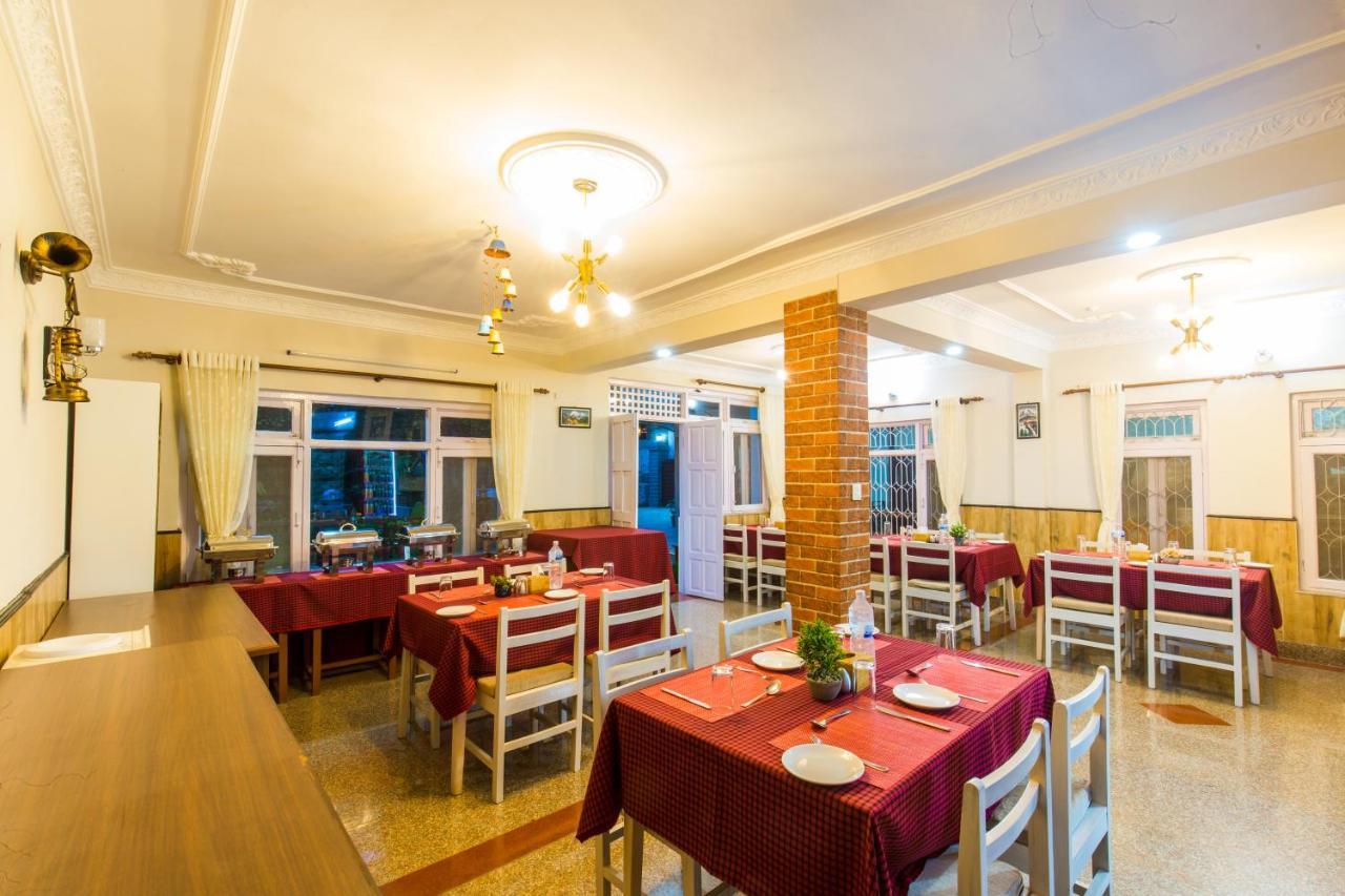 Hotel Acme Inn Kathmandu Bagian luar foto