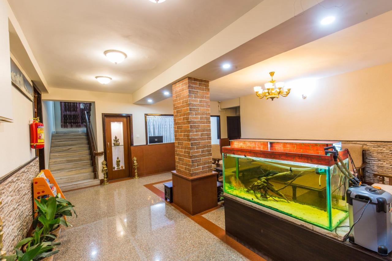 Hotel Acme Inn Kathmandu Bagian luar foto