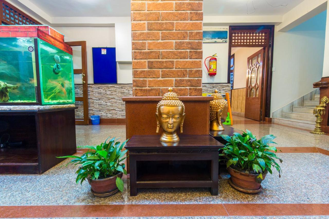 Hotel Acme Inn Kathmandu Bagian luar foto